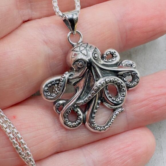 Octopus Sterling Silver Necklace Rounded Box Chain - Picture 6 of 11